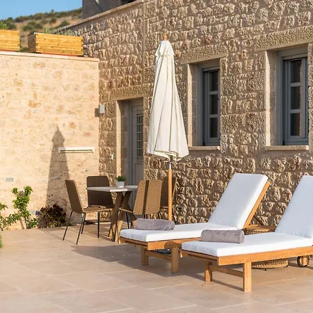 Aparthotel Aperates Complex Oitylo