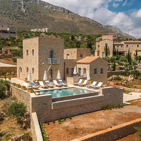 Aperates Complex Aparthotel Oitylo