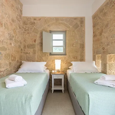 Aparthotel Aperates Complex Oitylo